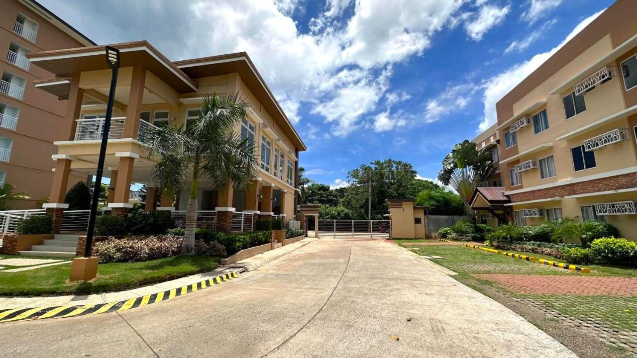 2 Bedroom And Studio Apartments With Private Pool And Gym In Vista Manors Verdant Puerto Princesa Exteriér fotografie
