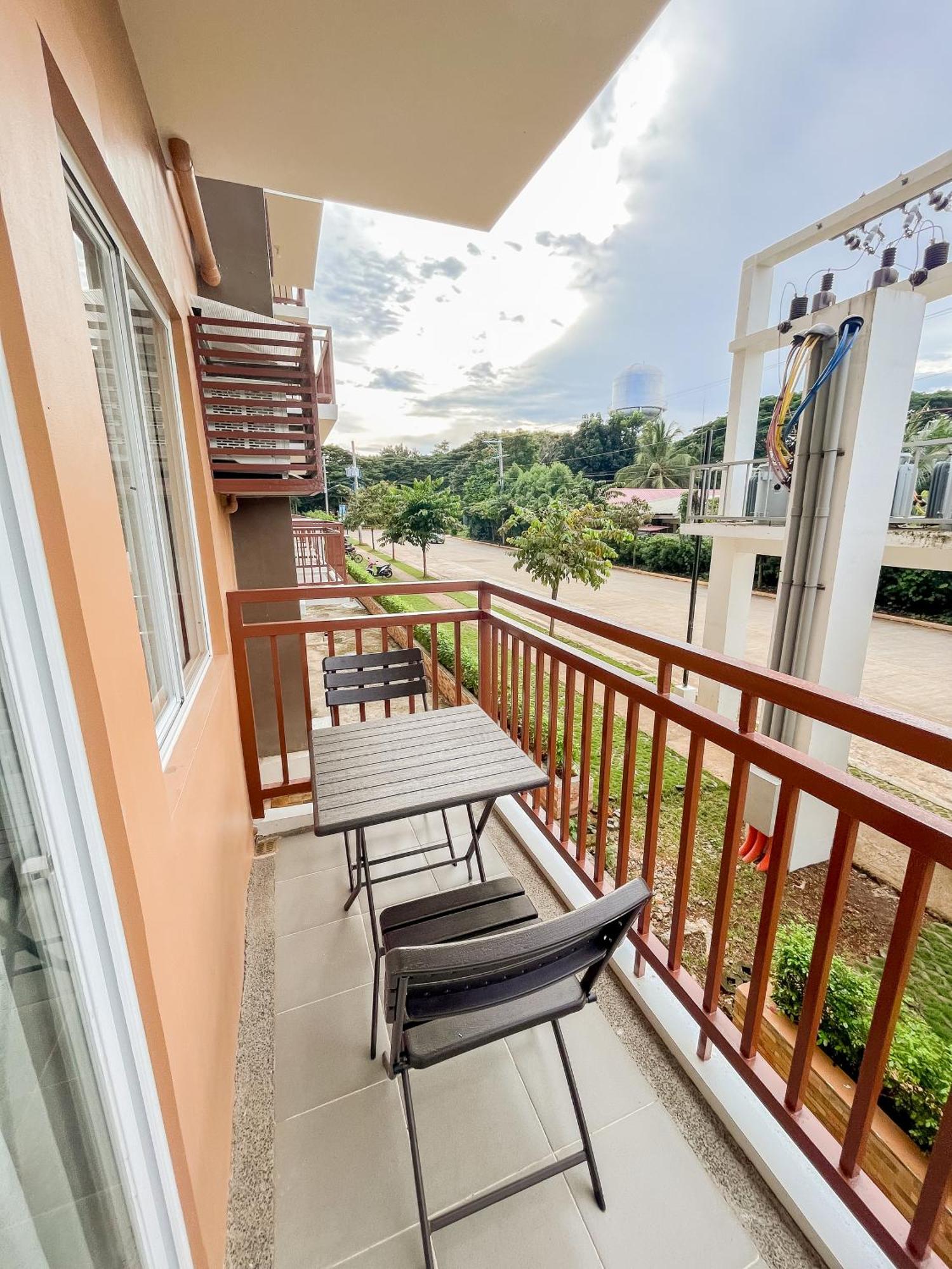 2 Bedroom And Studio Apartments With Private Pool And Gym In Vista Manors Verdant Puerto Princesa Exteriér fotografie
