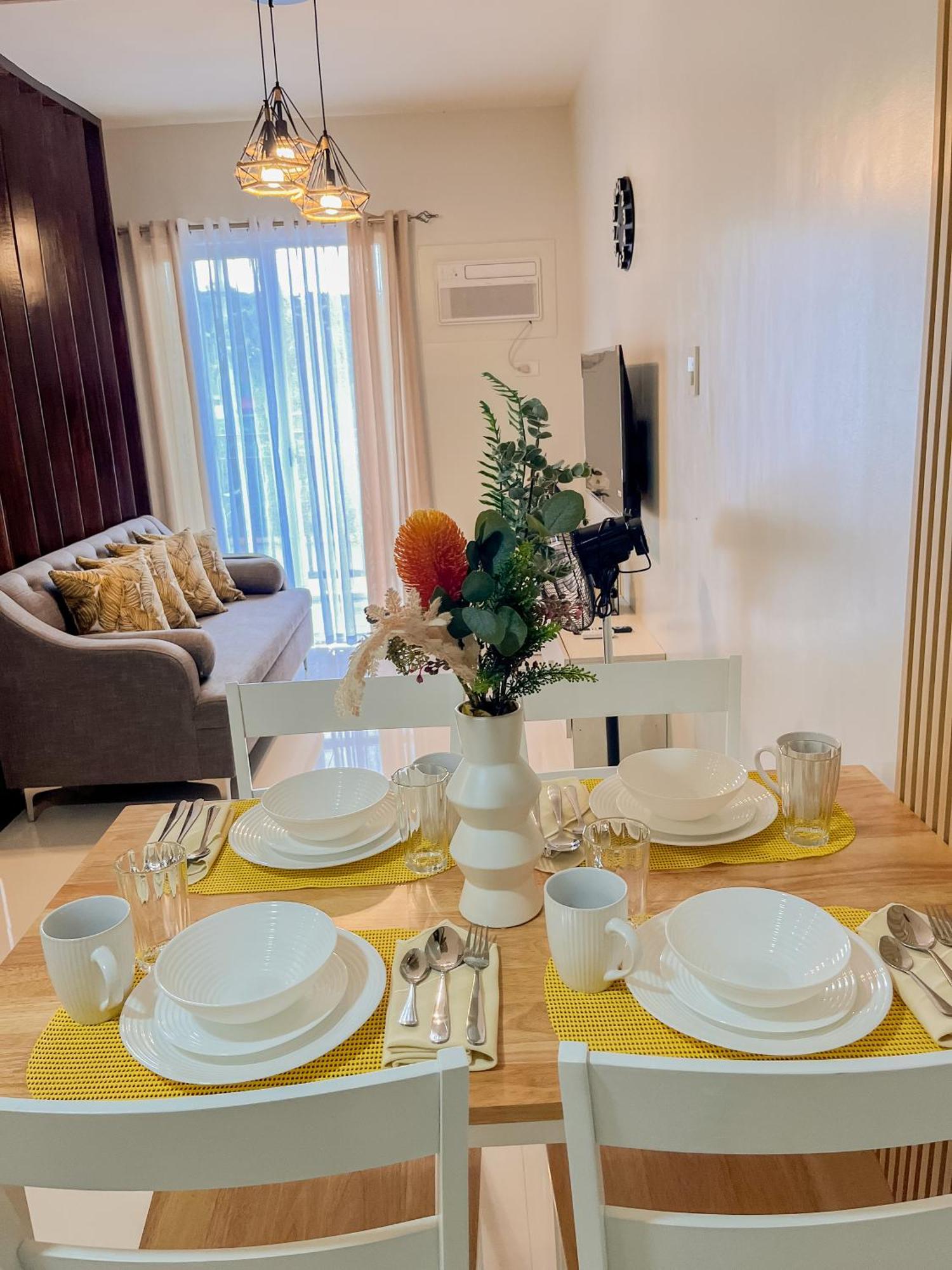 2 Bedroom And Studio Apartments With Private Pool And Gym In Vista Manors Verdant Puerto Princesa Exteriér fotografie
