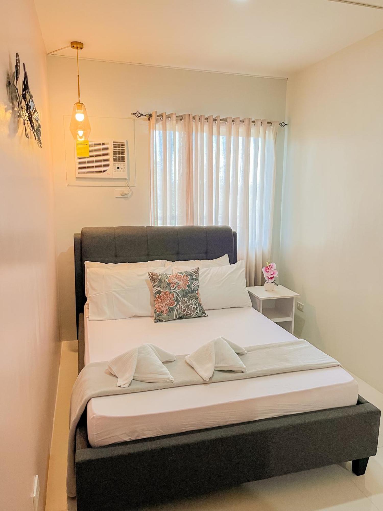 2 Bedroom And Studio Apartments With Private Pool And Gym In Vista Manors Verdant Puerto Princesa Exteriér fotografie