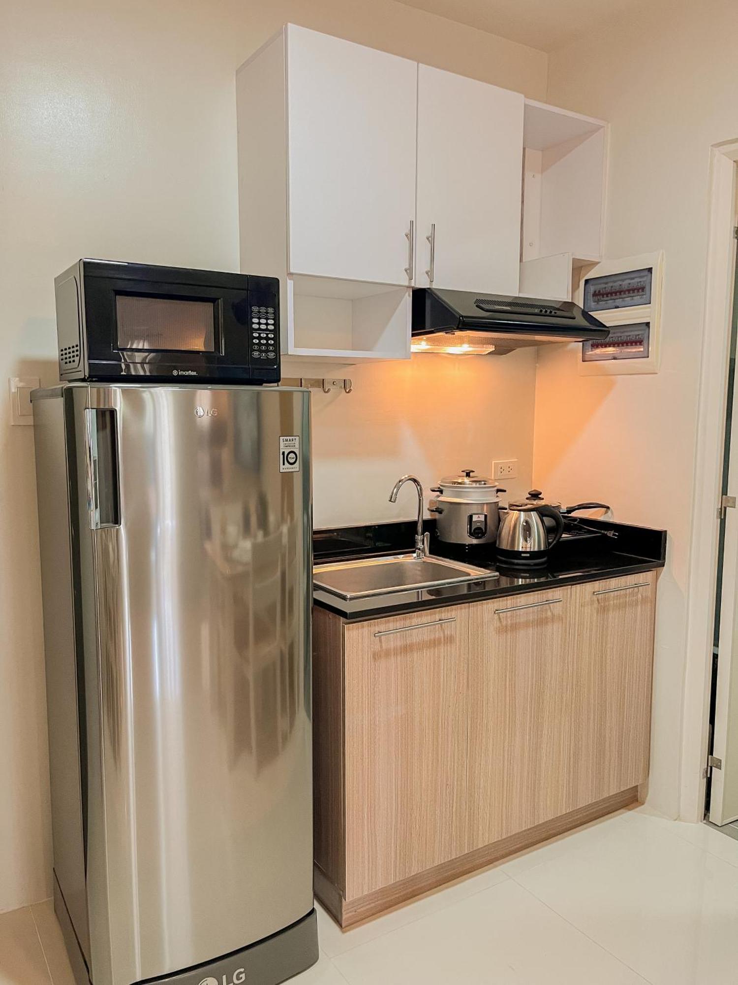 2 Bedroom And Studio Apartments With Private Pool And Gym In Vista Manors Verdant Puerto Princesa Exteriér fotografie