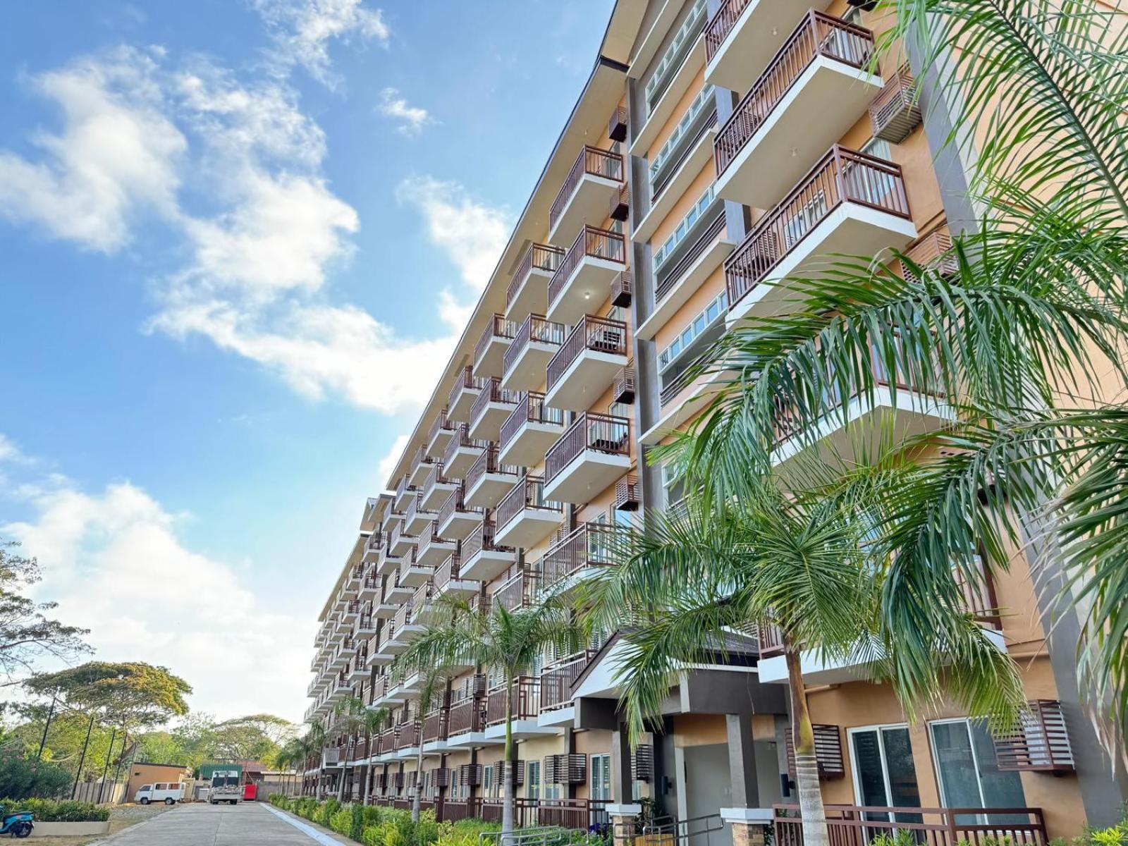 2 Bedroom And Studio Apartments With Private Pool And Gym In Vista Manors Verdant Puerto Princesa Exteriér fotografie