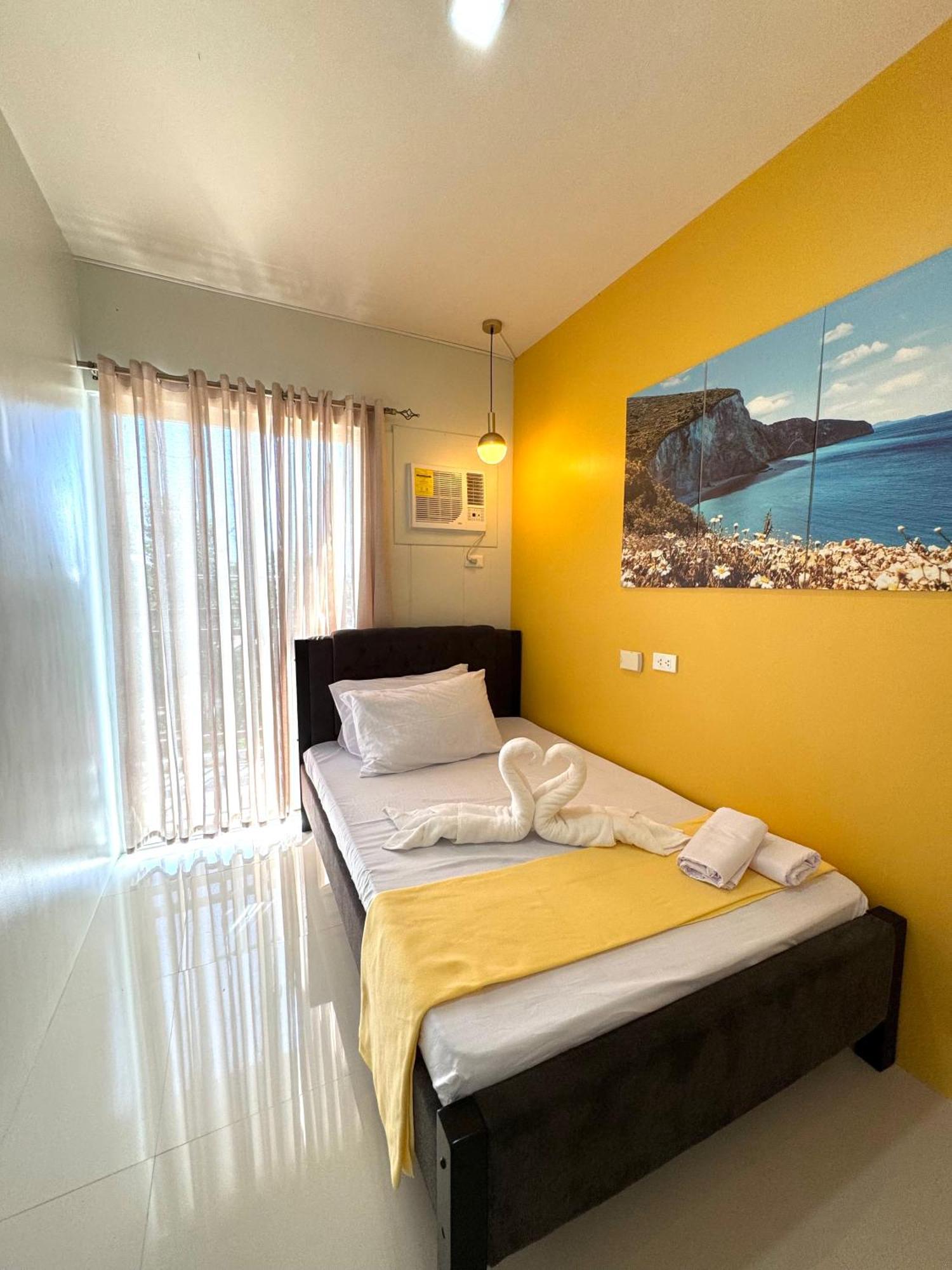 2 Bedroom And Studio Apartments With Private Pool And Gym In Vista Manors Verdant Puerto Princesa Exteriér fotografie