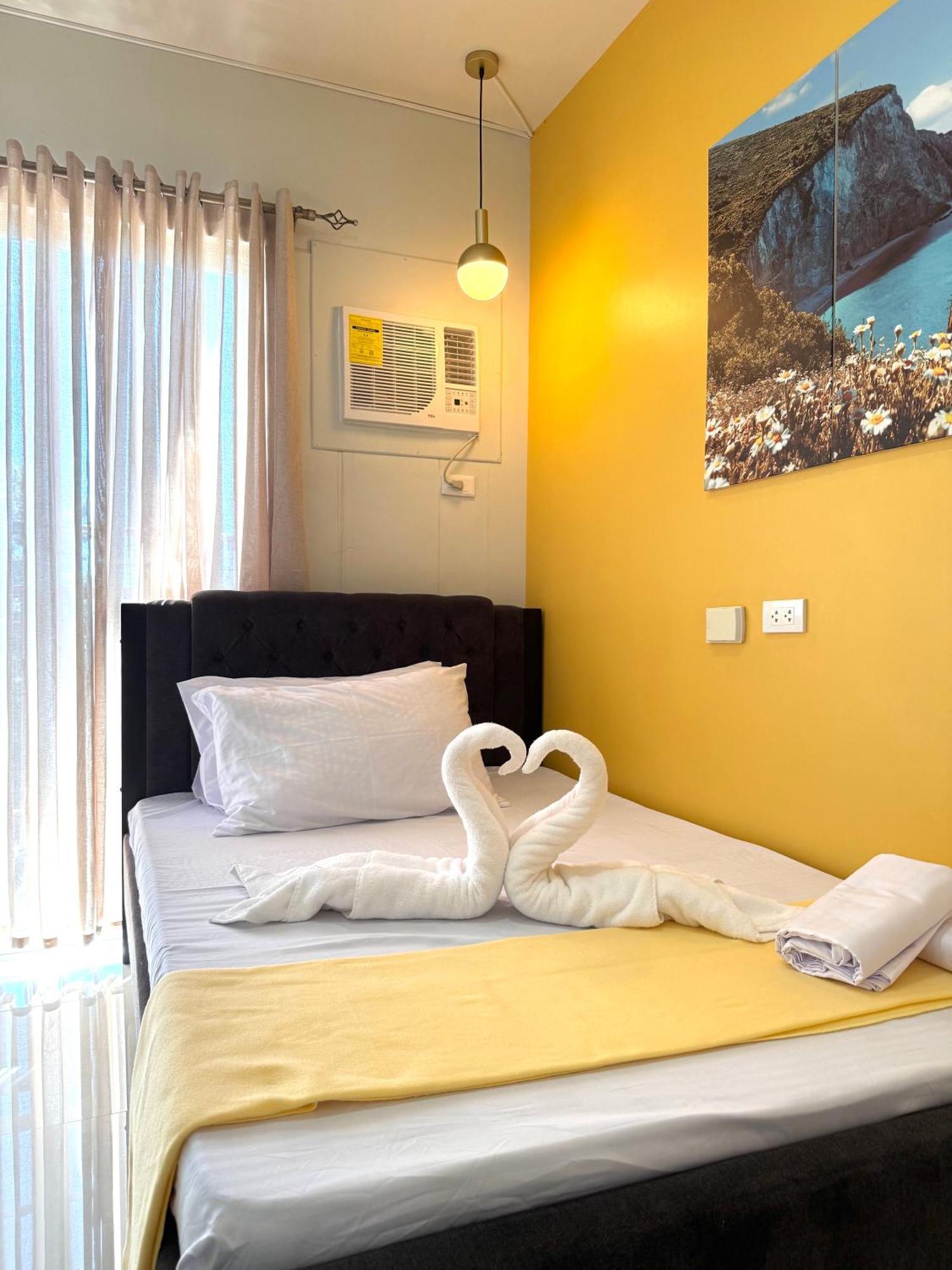 2 Bedroom And Studio Apartments With Private Pool And Gym In Vista Manors Verdant Puerto Princesa Exteriér fotografie